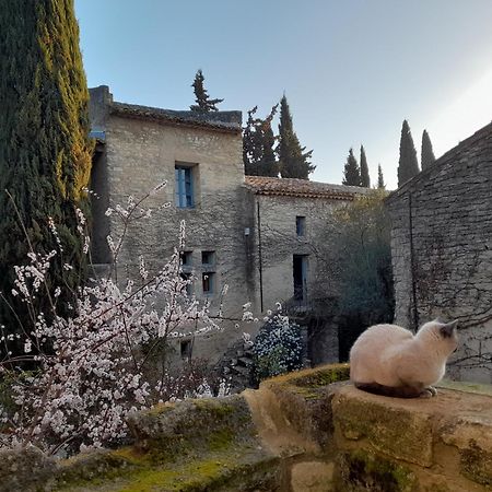 Le Mas Du Lac Uzès Exteriör bild
