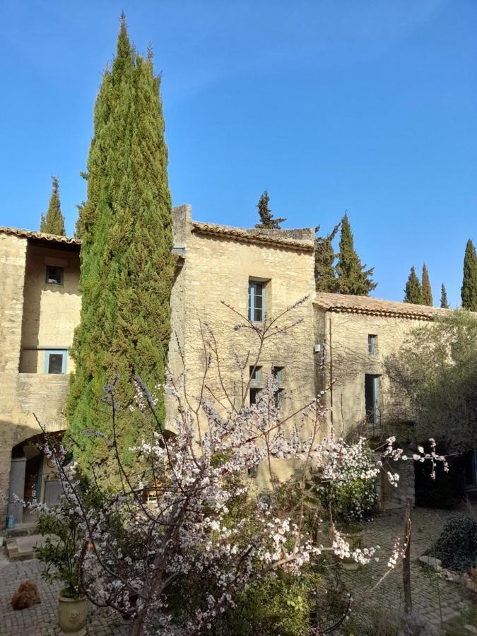 Le Mas Du Lac Uzès Exteriör bild
